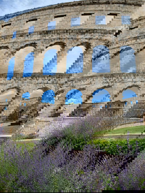 Pula 2.jpg